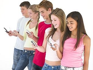 teens and cellphones